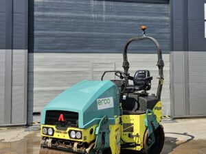 Vieglais asfalta vibroveltnis Ammann ARX23-2