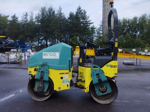 Tandeminis vibrovolas Ammann ARX 23-2 vaizdas iš šono
