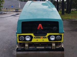 Tandeminis vibrovolas Ammann ARX 23-2 vaizdas iš priekio