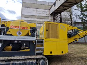 Žiauninis Trupintuvas Keestrack B3h vaizdas iš šono