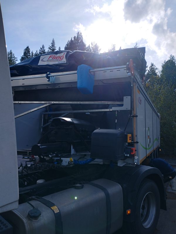 nauja Fliegl ASS 372 Mega puspriekabė vaizdas iš priekio