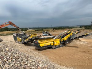 Rotorinis trupintuvas Keestrack R3e vaizdas iš priekio