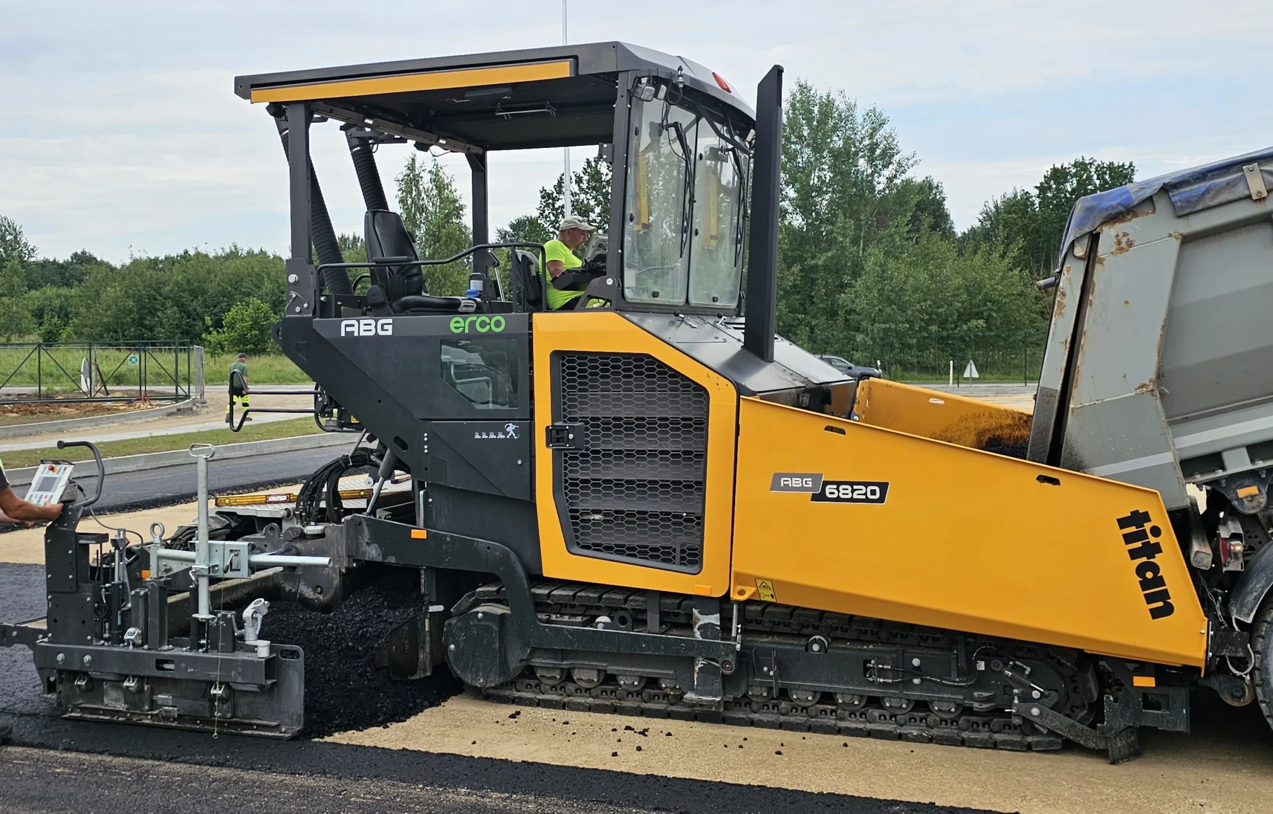 Ammann ABG 6820 vikšrinis asfalto klotuvas